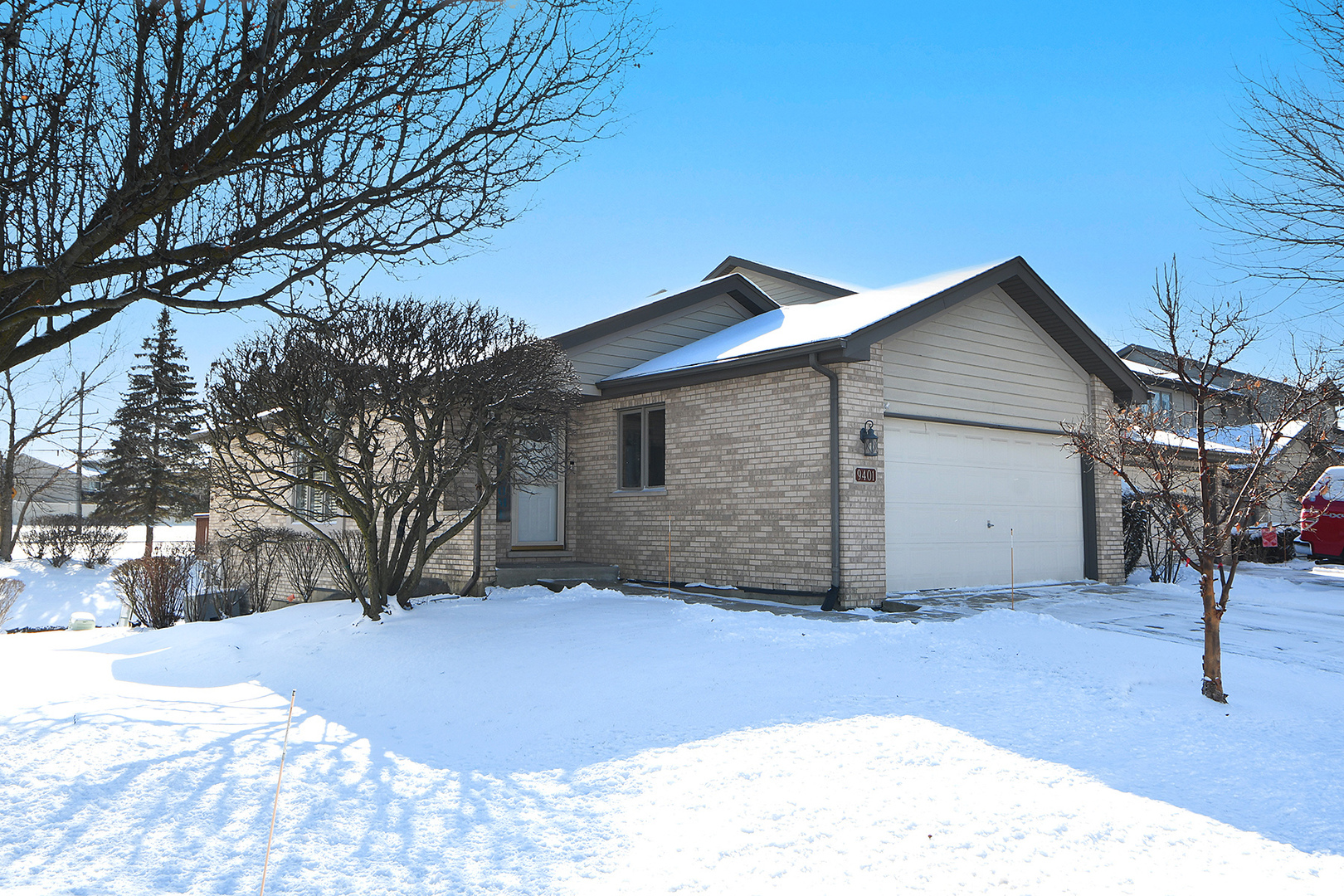 9401 Debbie Lane, Orland Park, IL 60467