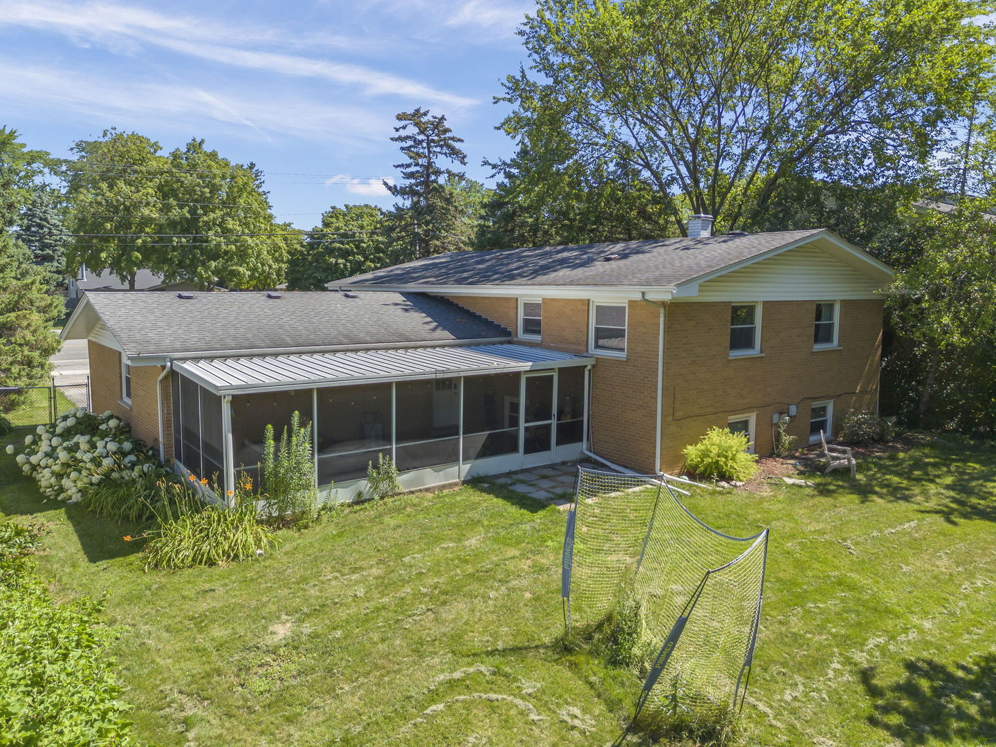 573 Maple Avenue, Lisle, IL 60532