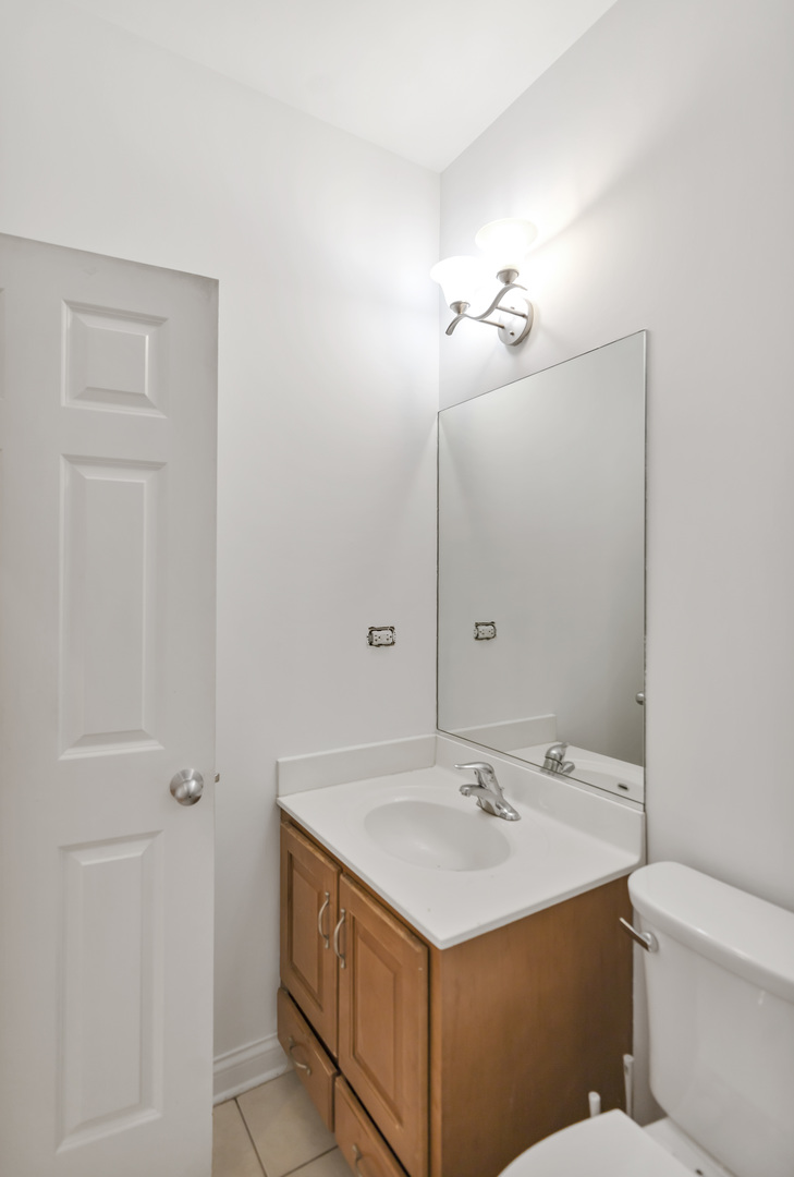 427 W Natoma Avenue, Addison, IL 60101