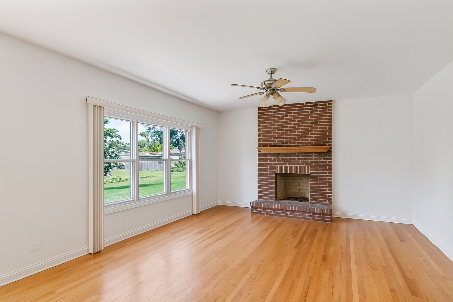 427 W Natoma Avenue, Addison, IL 60101