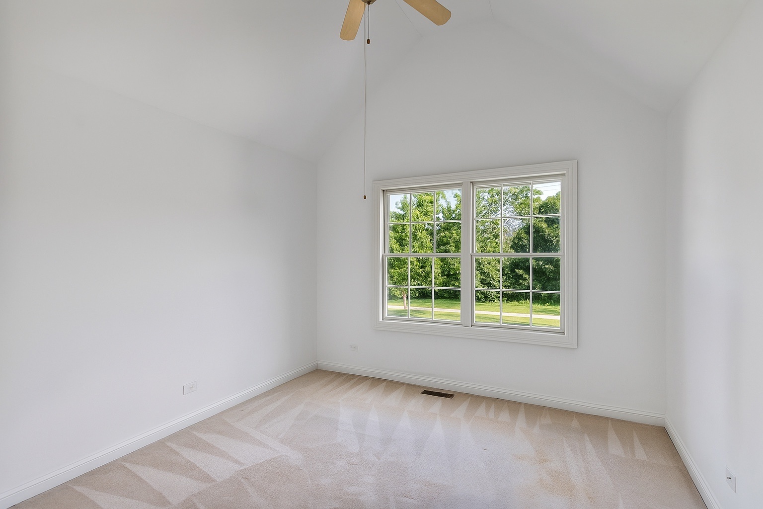 427 W Natoma Avenue, Addison, IL 60101
