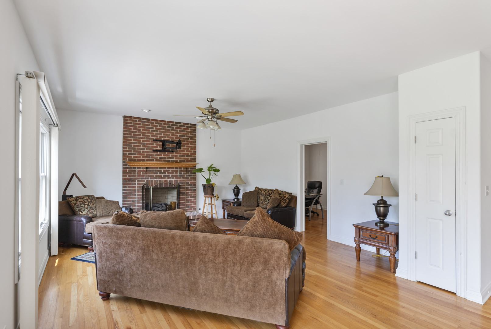 427 W Natoma Avenue, Addison, IL 60101