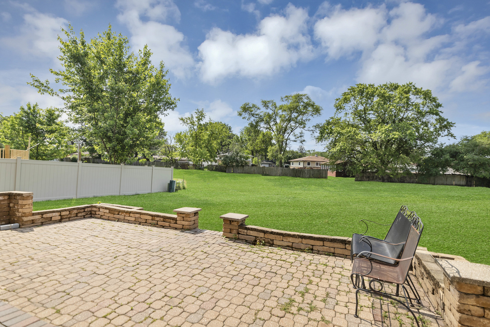 427 W Natoma Avenue, Addison, IL 60101