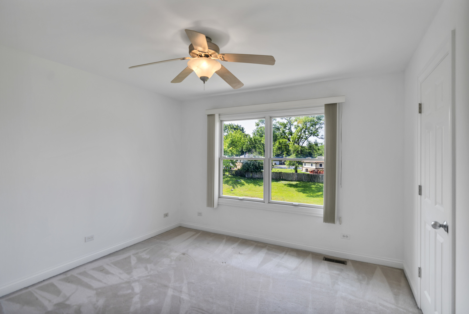 427 W Natoma Avenue, Addison, IL 60101