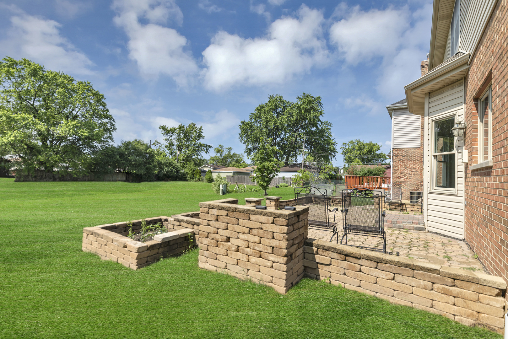 427 W Natoma Avenue, Addison, IL 60101