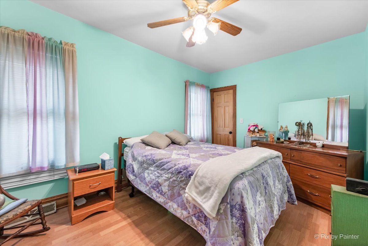 1121 S Elmwood Avenue, Oak Park, IL 60304