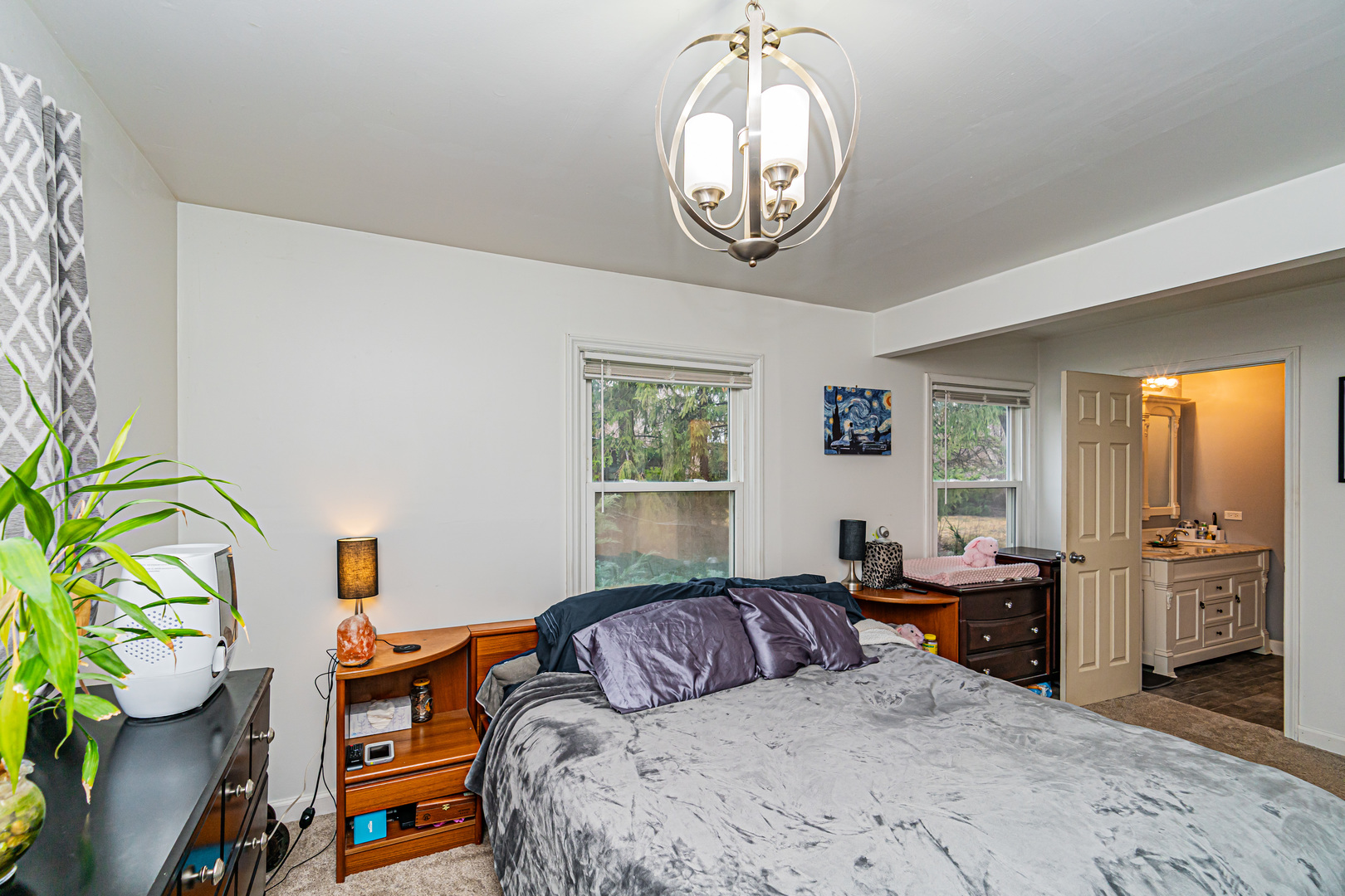 0S638 Euclid Avenue, Villa Park, IL 60181