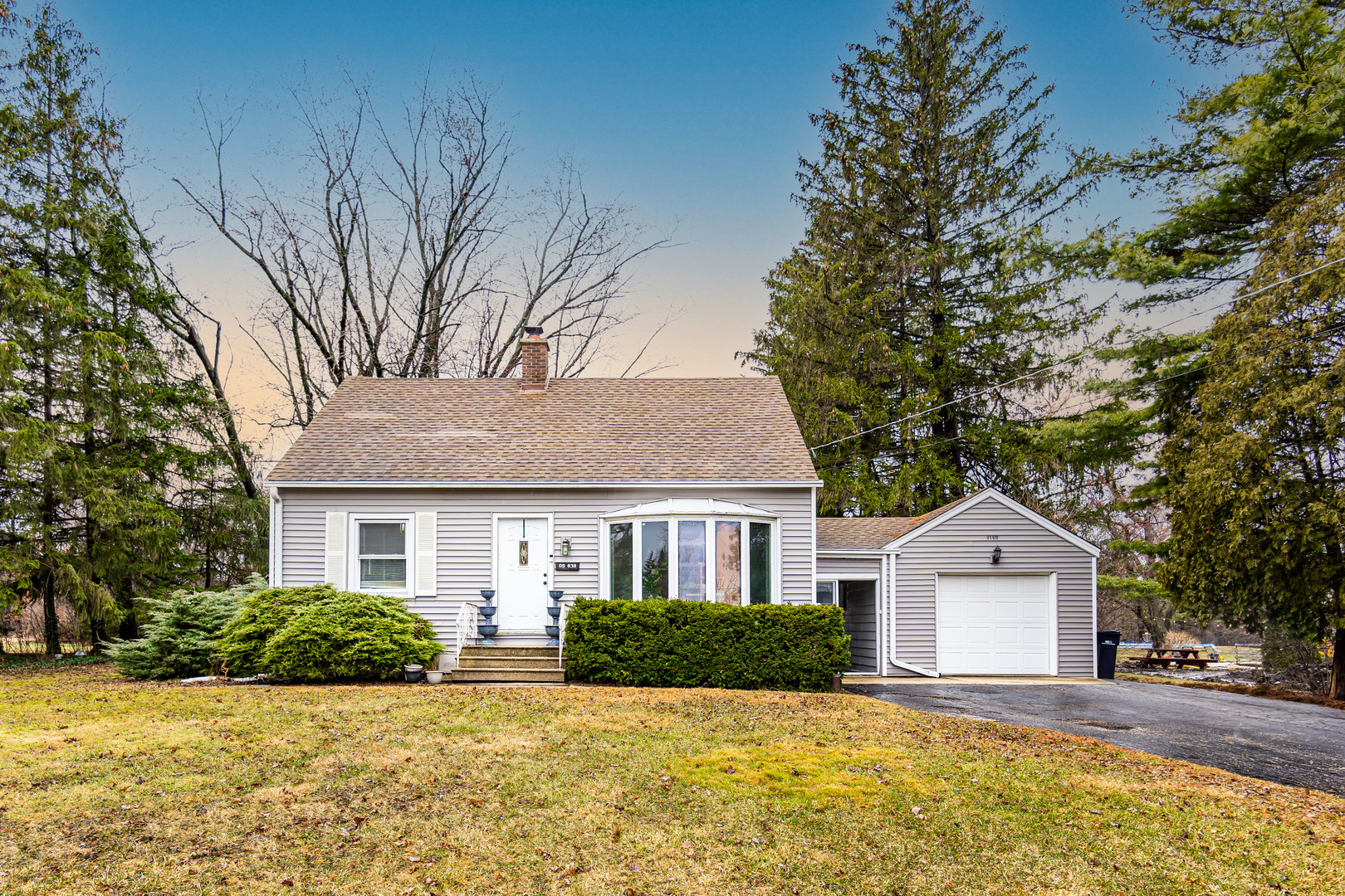 0S638 Euclid Avenue, Villa Park, IL 60181