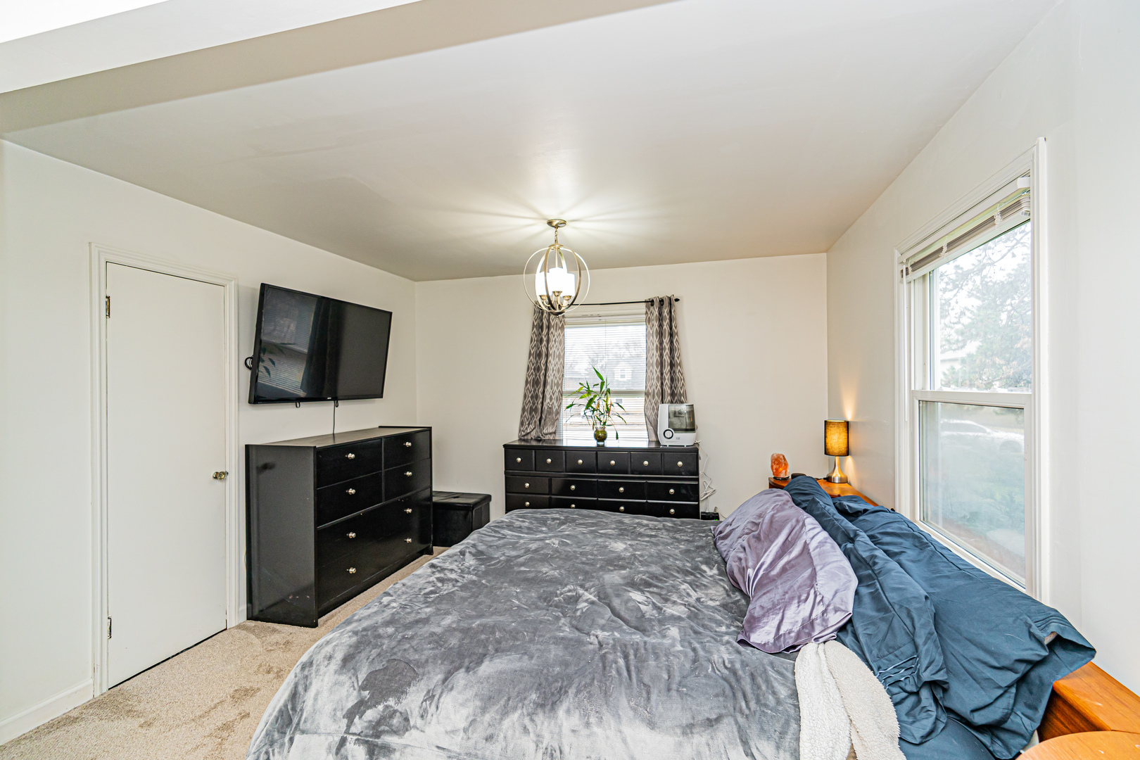 0S638 Euclid Avenue, Villa Park, IL 60181