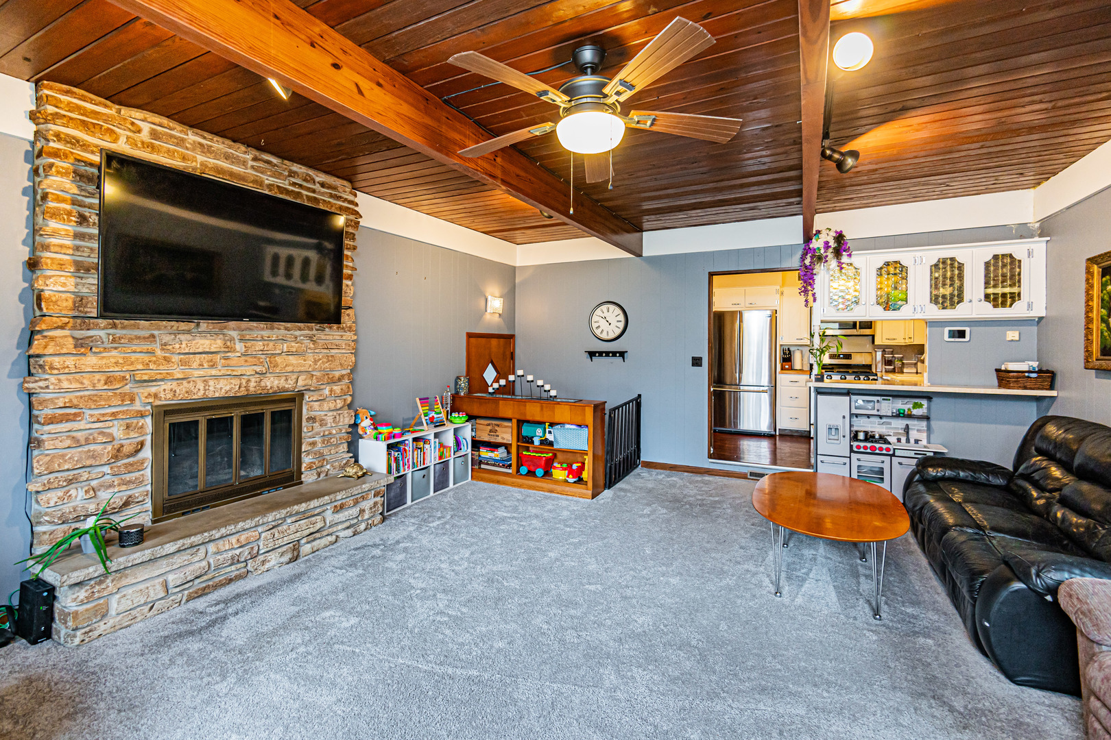 0S638 Euclid Avenue, Villa Park, IL 60181