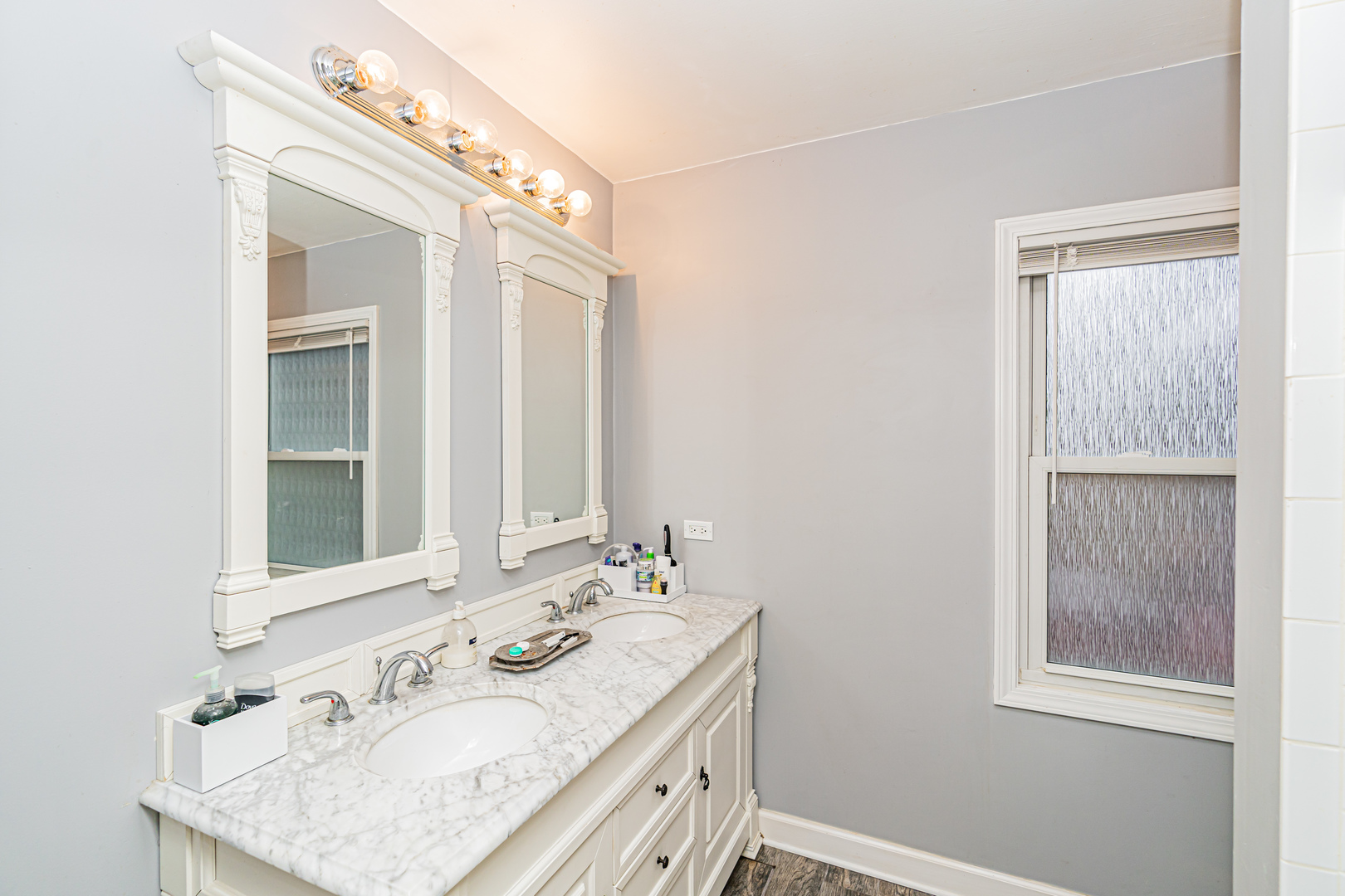 0S638 Euclid Avenue, Villa Park, IL 60181