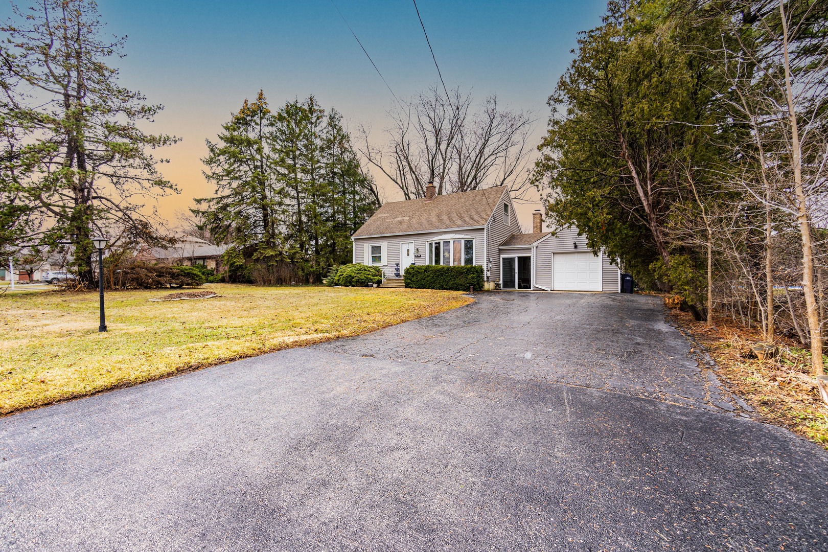 0S638 Euclid Avenue, Villa Park, IL 60181