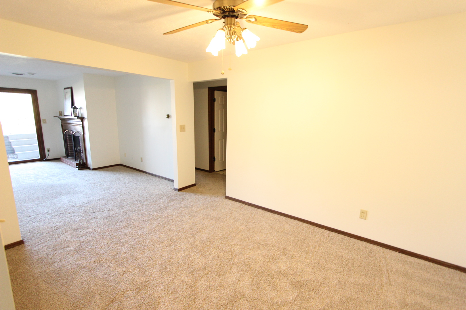 1111 E Jefferson Street #3, Bloomington, IL 61701