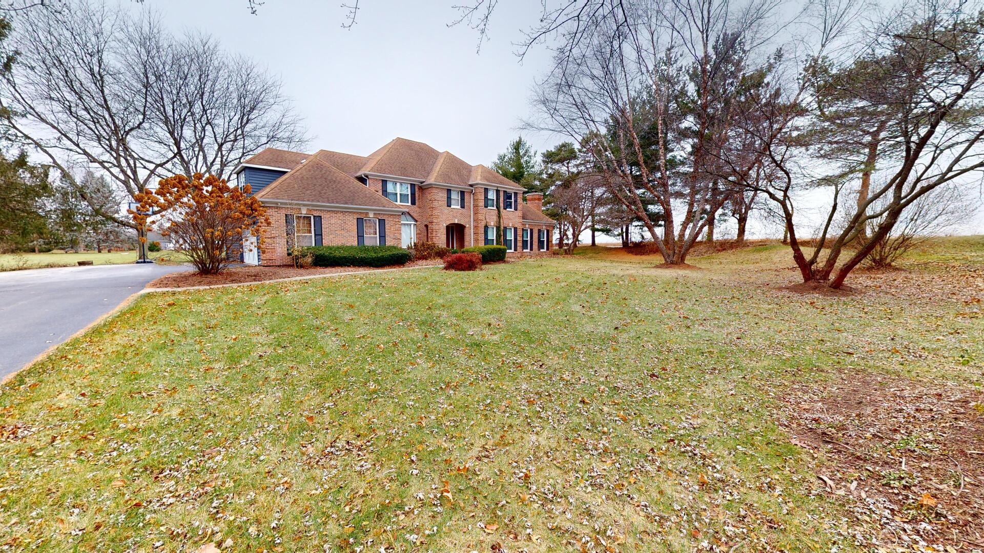 7N108 Hastings Drive, St. Charles, IL 60175