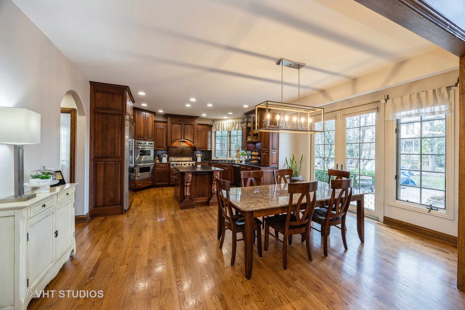6100 Timber Ridge Court, Indian Head Park, IL 60525