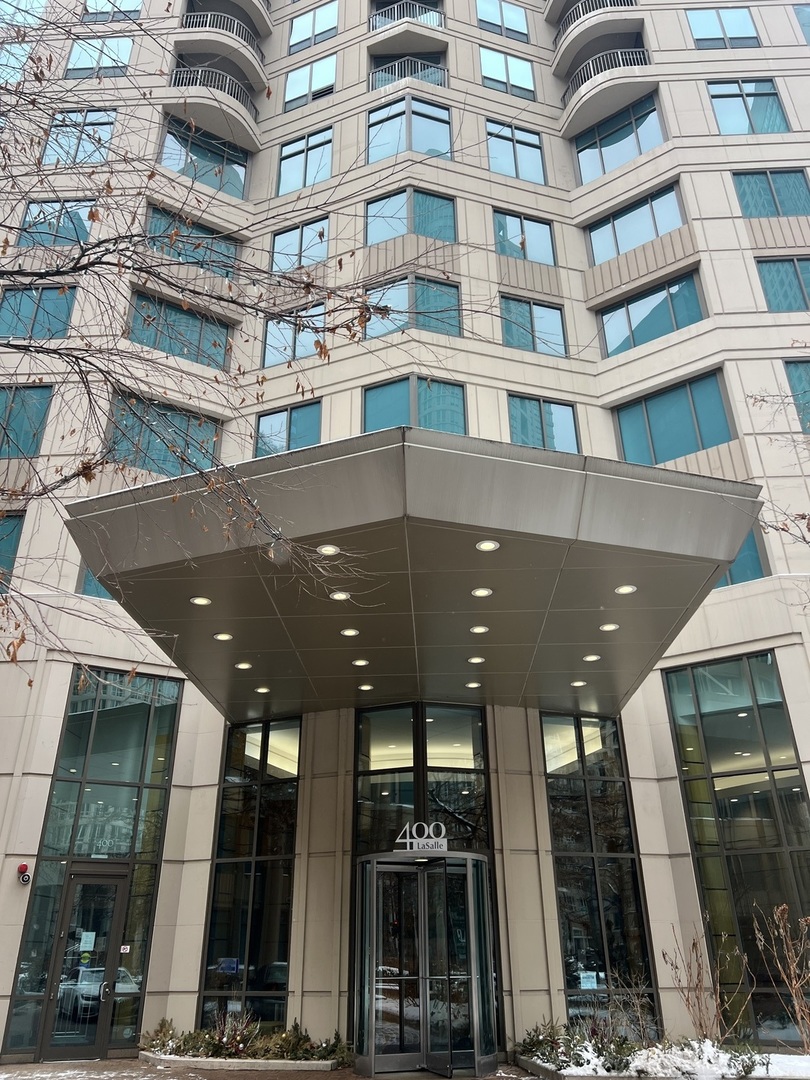 400 N LaSalle Street #3504, Chicago, IL 60654