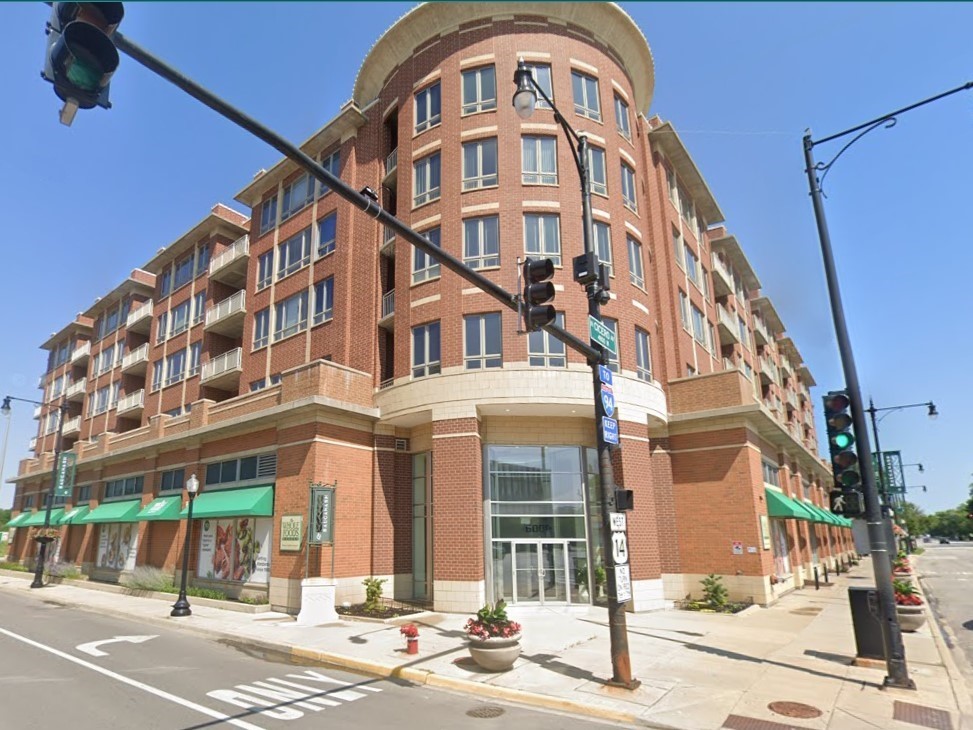 6000 N Cicero Avenue #505, Chicago, IL 60646