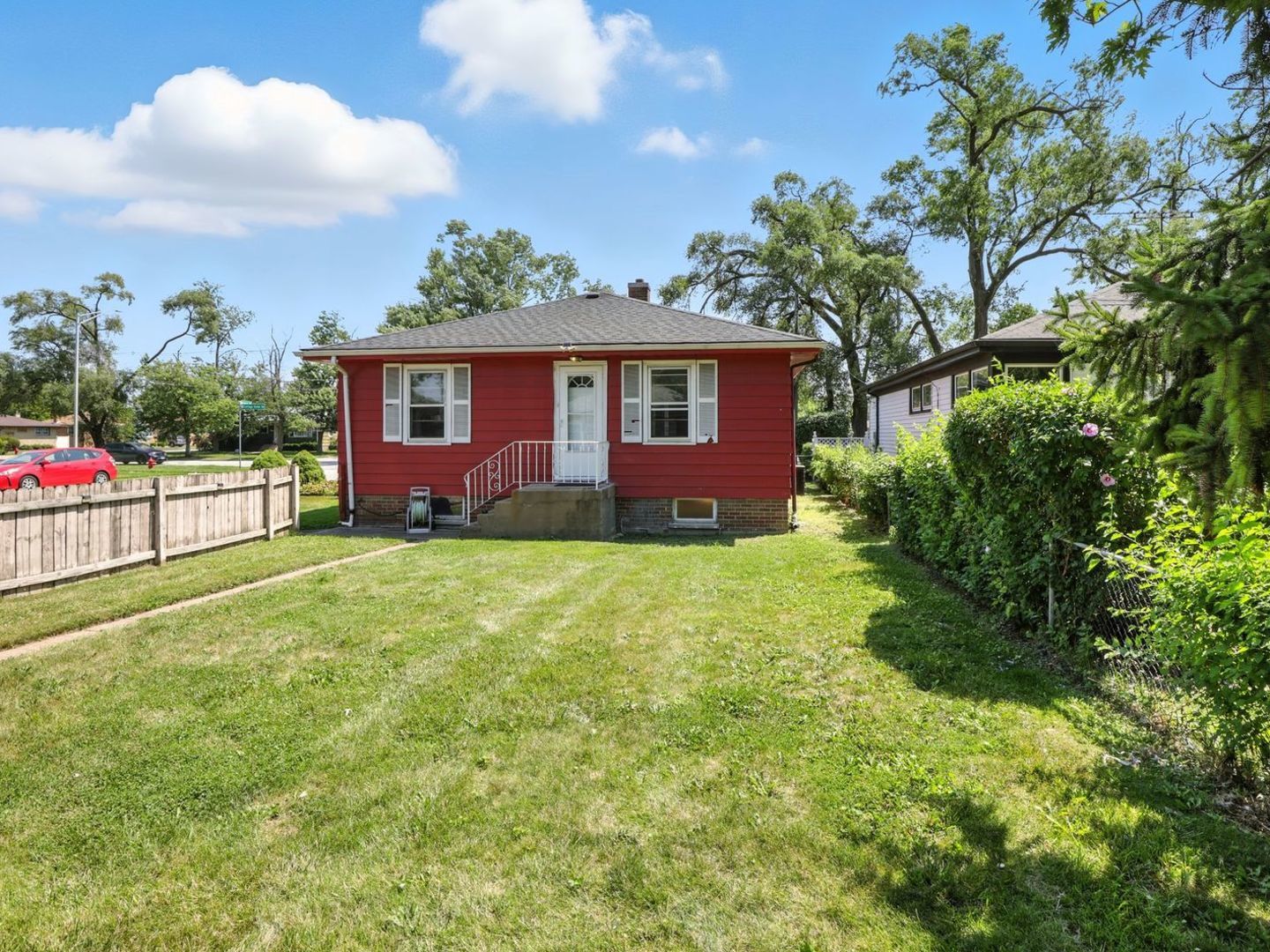 725 E 161st Street, South Holland, IL 60473