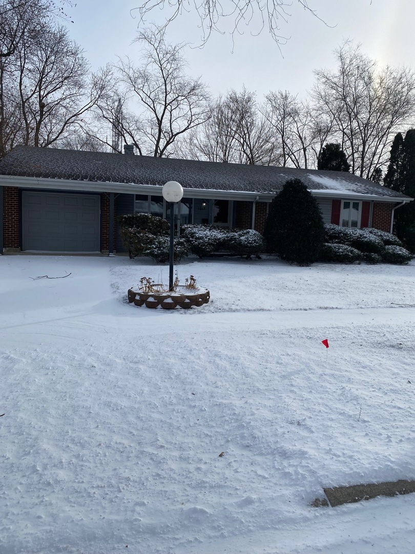 1013 Hartford Lane, Elk Grove Village, IL 60007