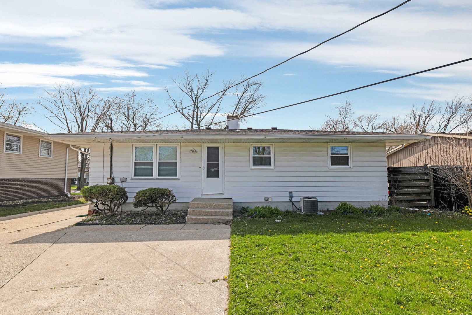 18901 Ridgewood Avenue, Lansing, IL 60438