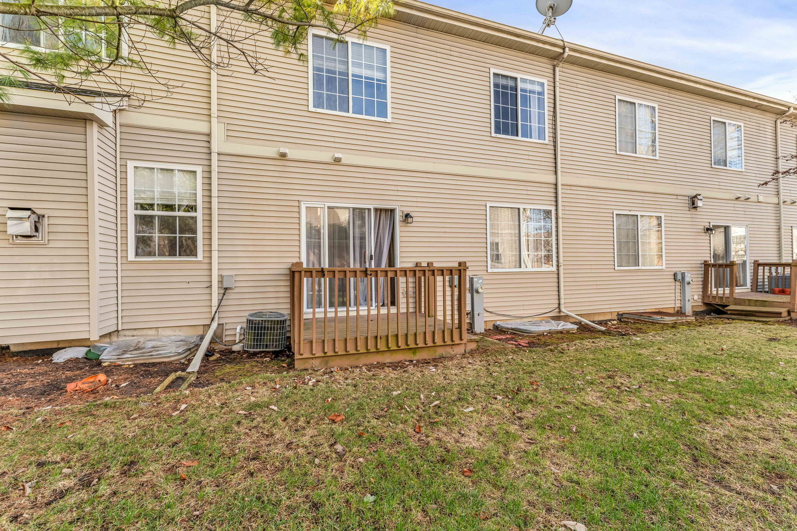 1813 MAUREEN Drive, Hoffman Estates, IL 60192