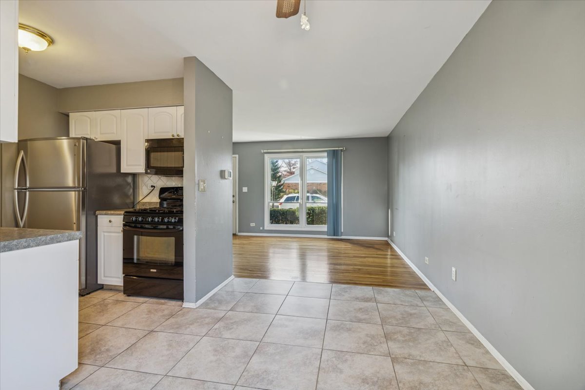 Streamwood, IL 60107