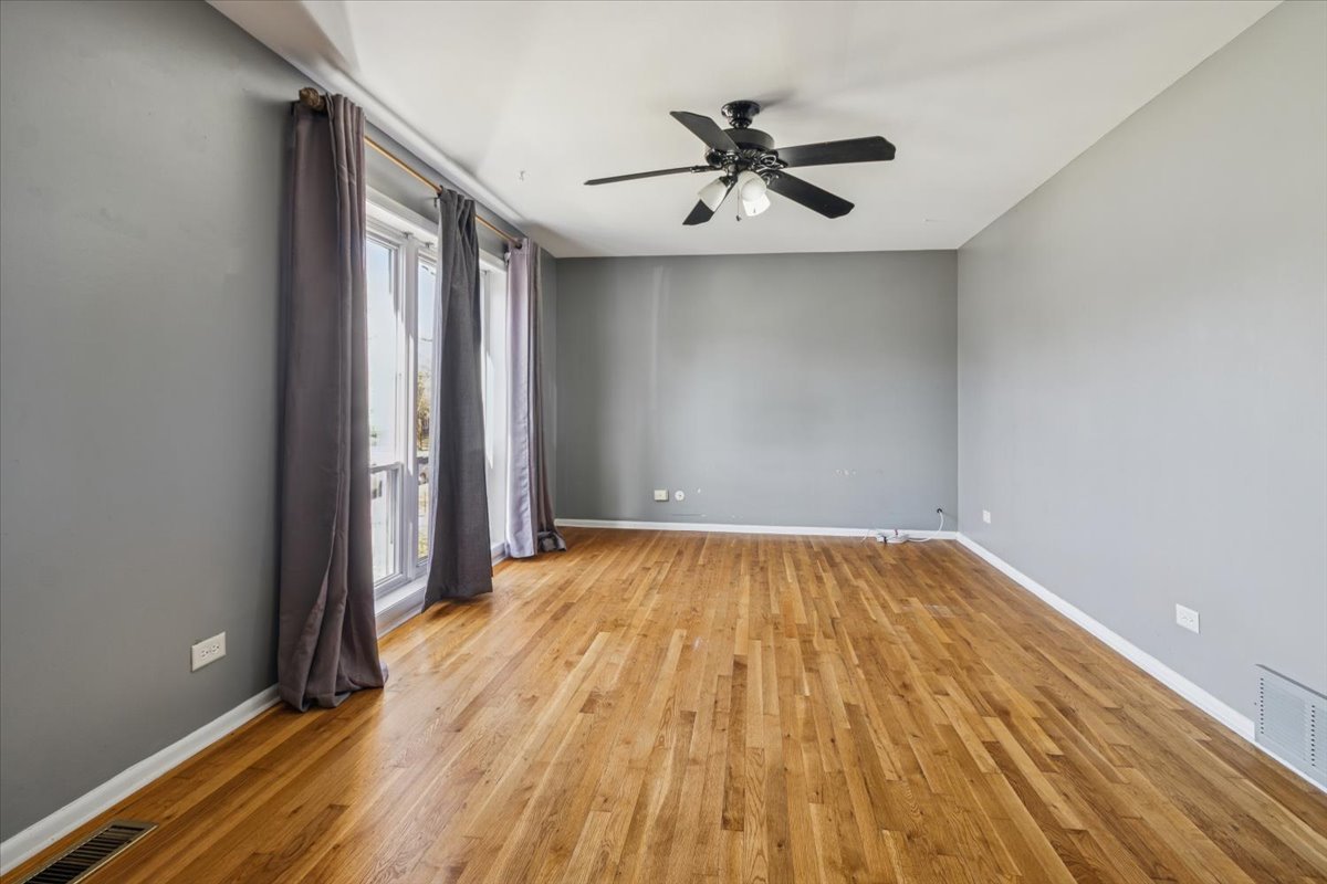 Streamwood, IL 60107