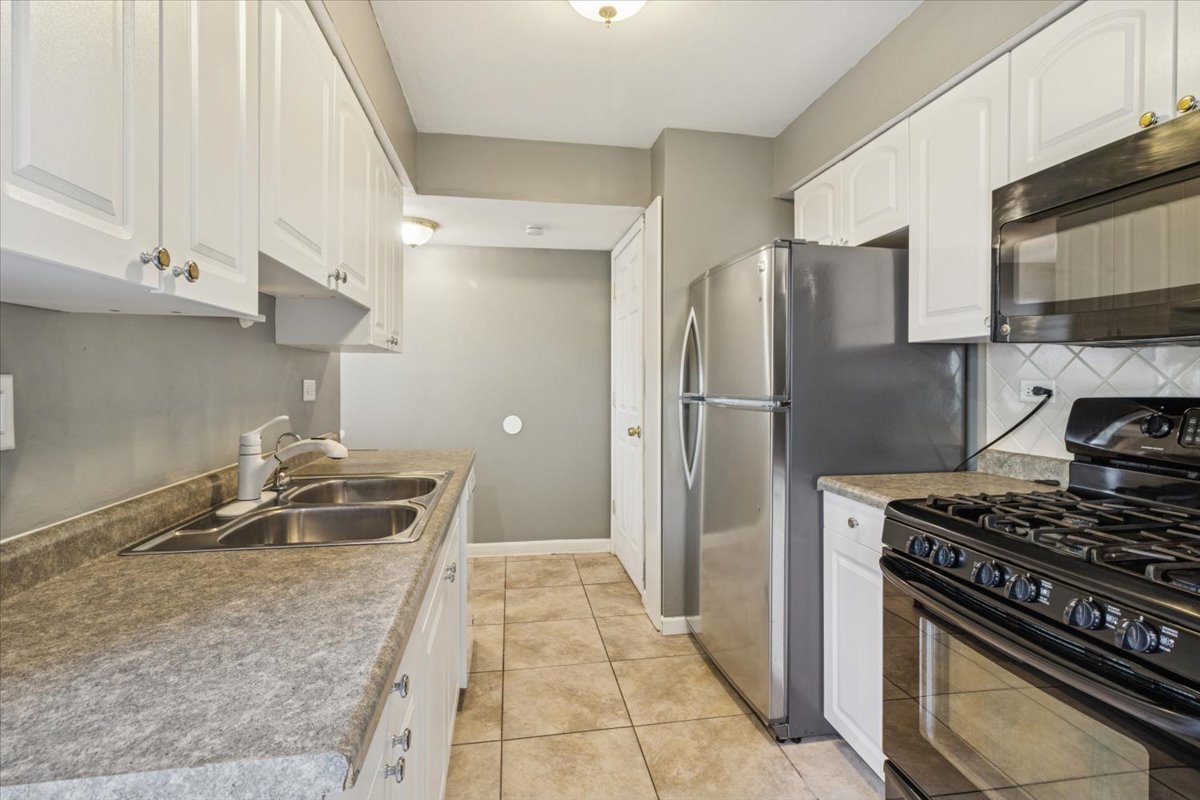 Streamwood, IL 60107