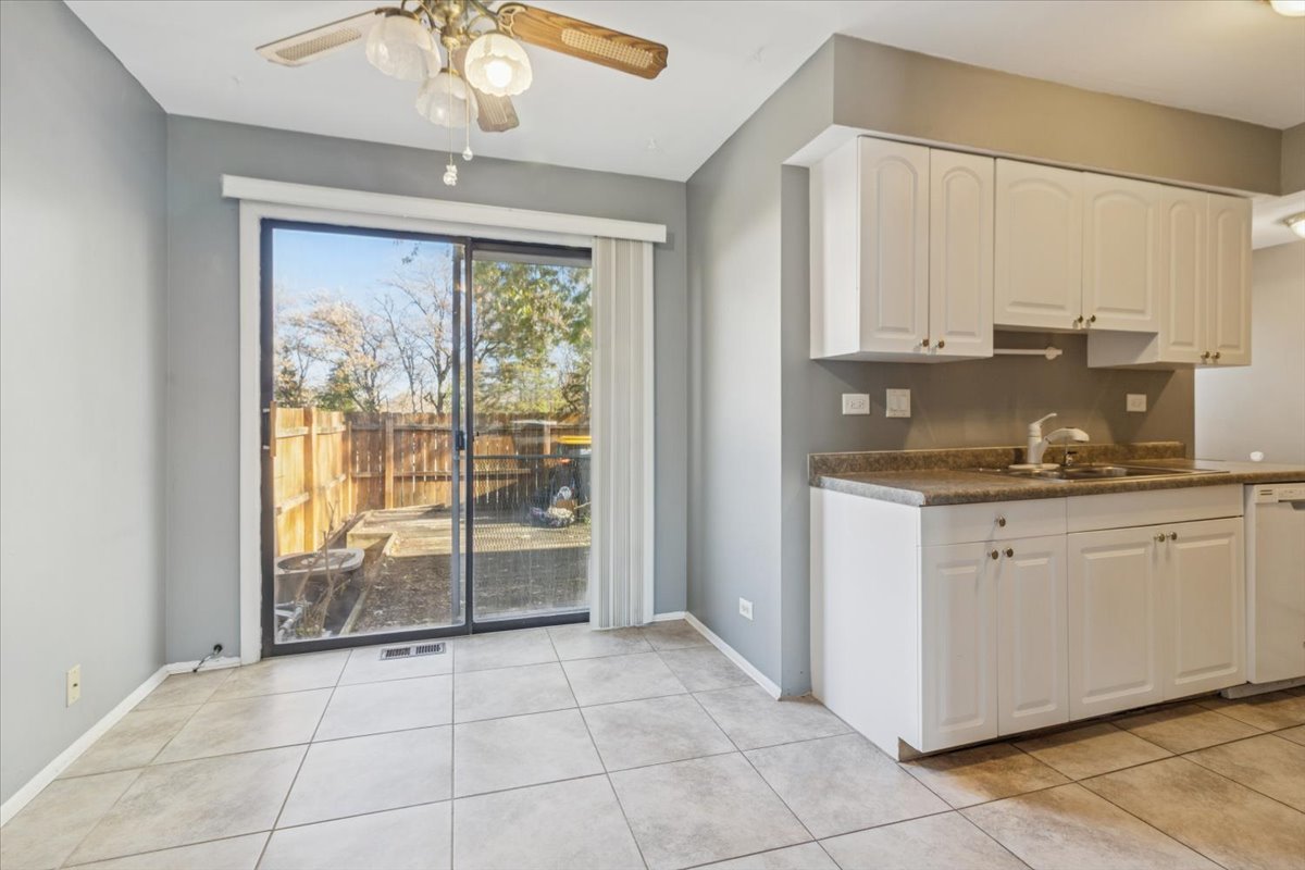 Streamwood, IL 60107