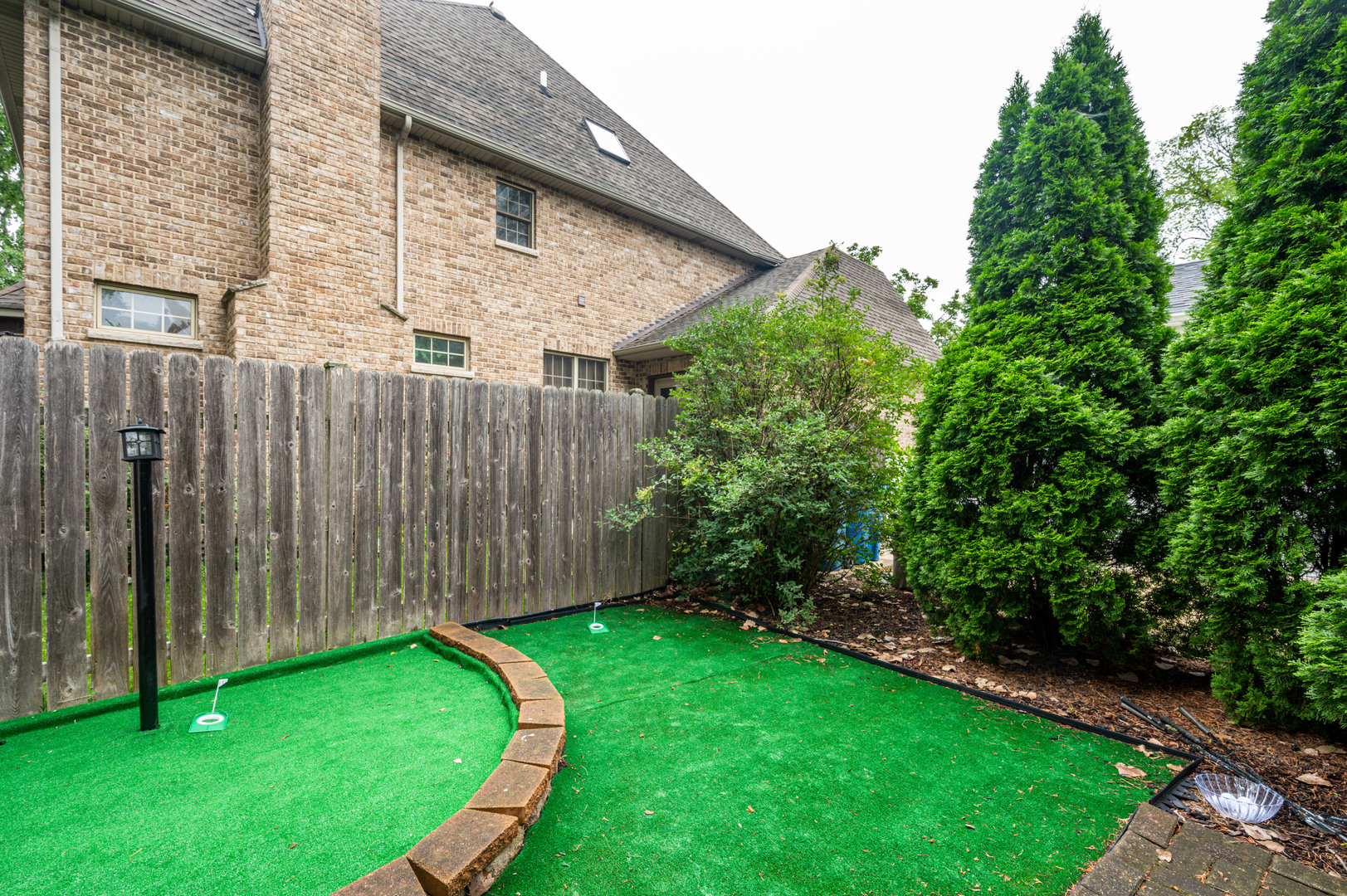 6207 S Damen Avenue, Chicago, IL 60636