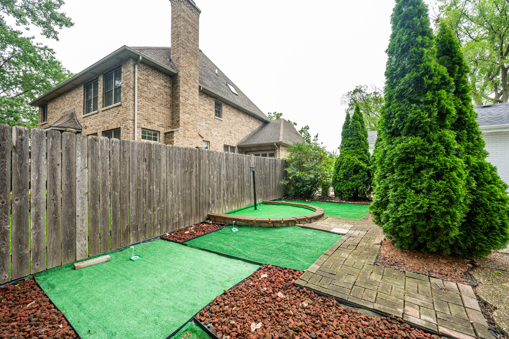 6207 S Damen Avenue, Chicago, IL 60636