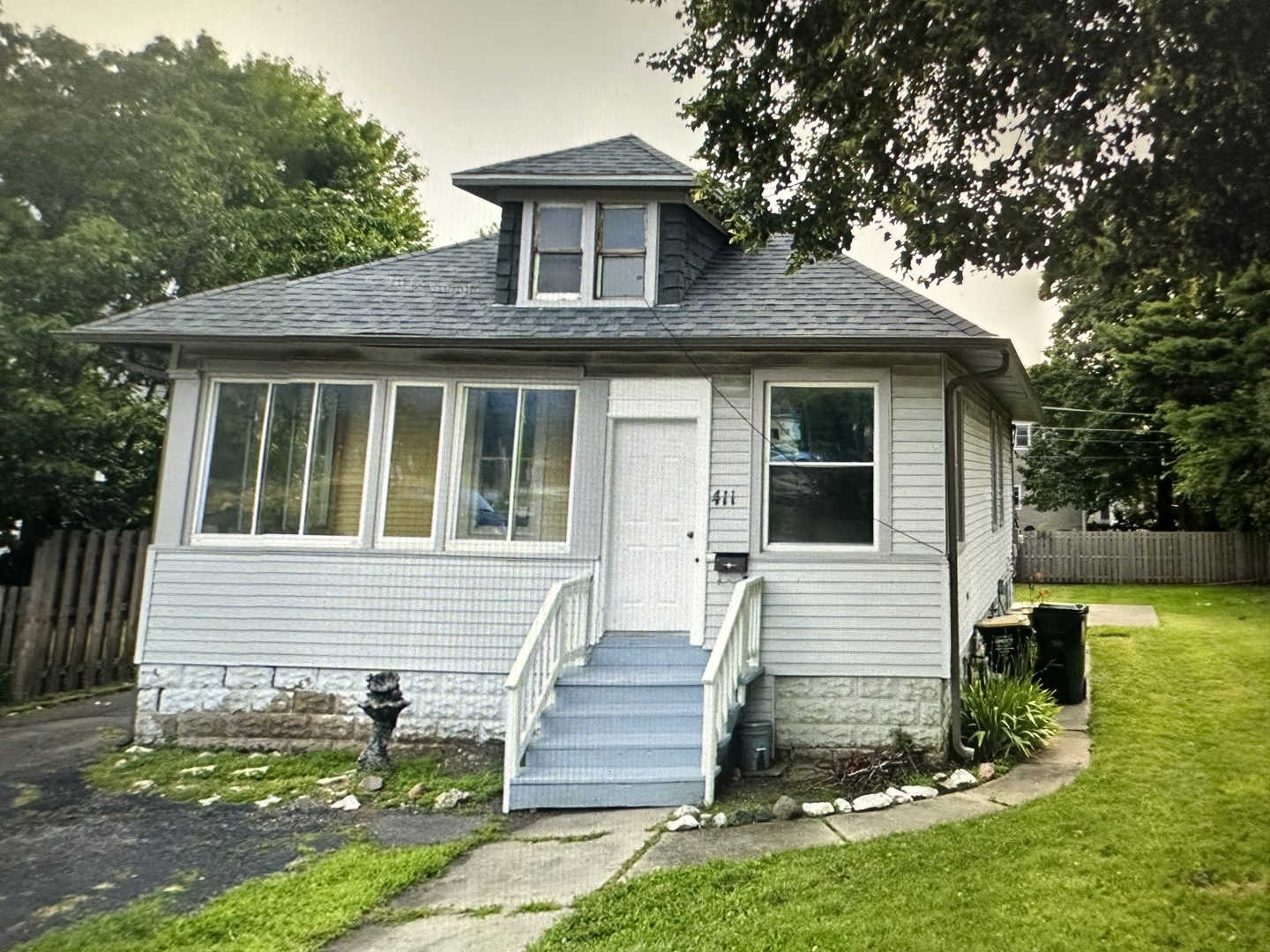 411 N Arlington Heights Road, Arlington Heights, IL 60004
