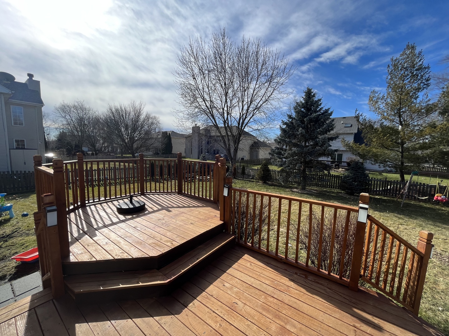 553 Danbury Drive, Oswego, IL 60543