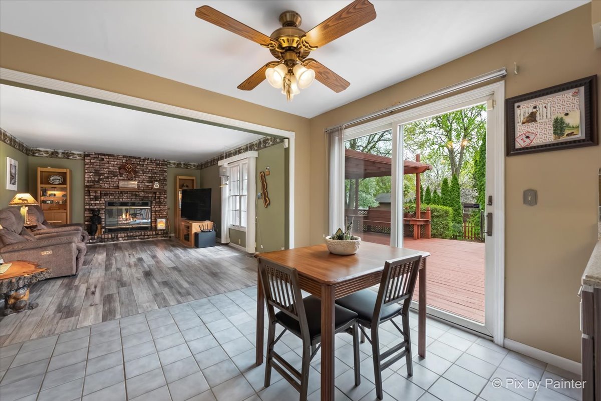 631 Alice Court, Elgin, IL 60123