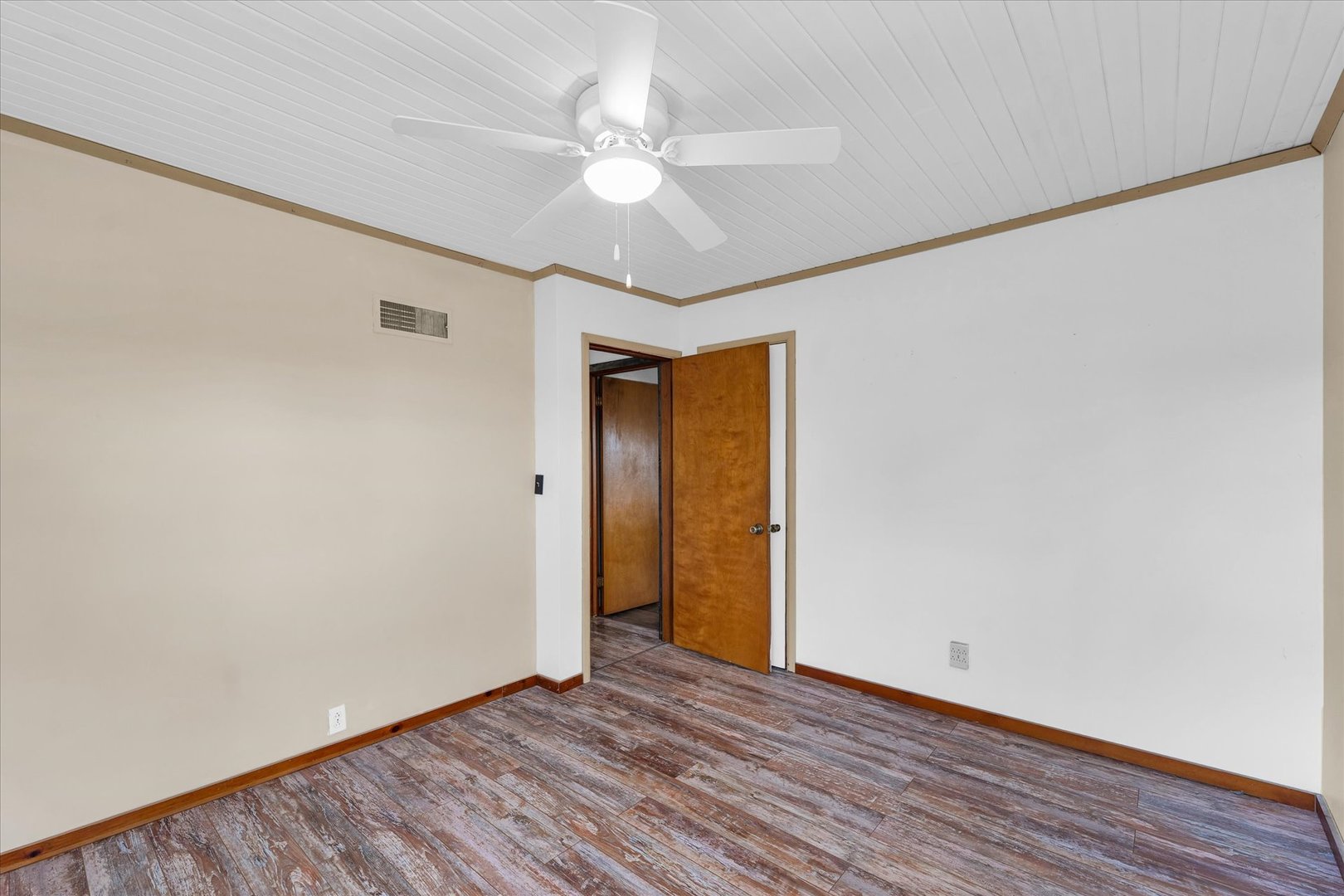 126 Maple Street, Gibson City, IL 60936