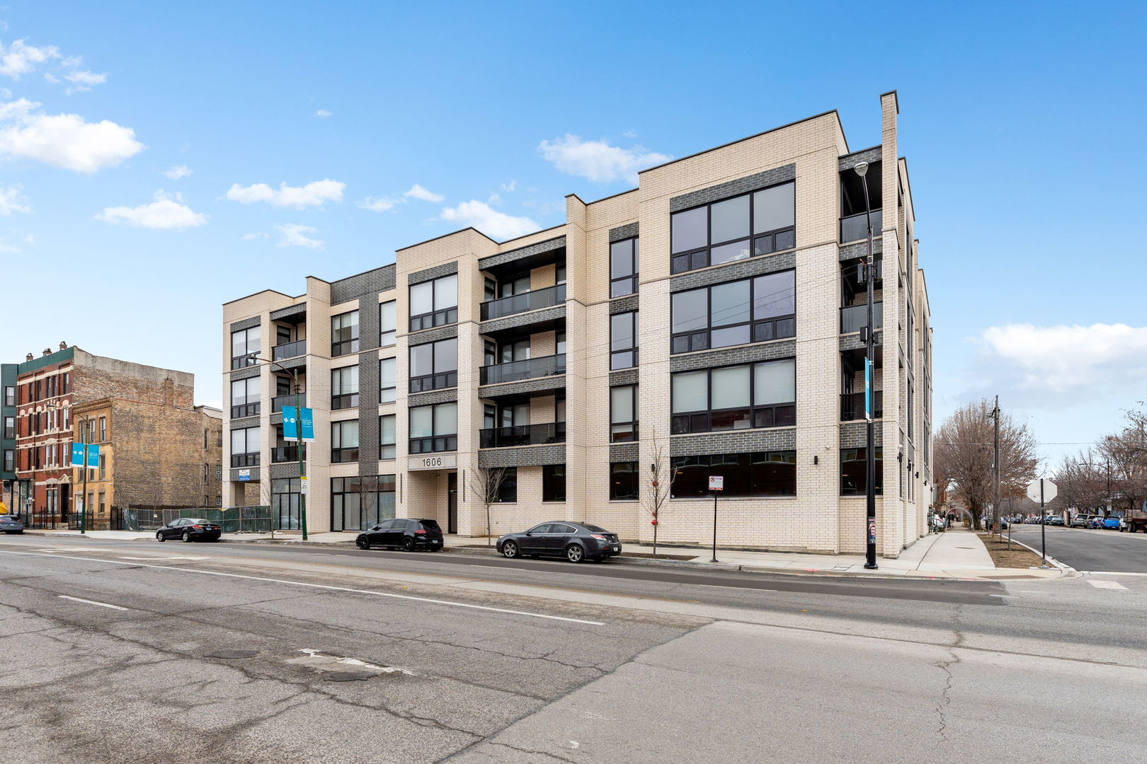 1606 S Ashland Avenue #208, Chicago, IL 60608