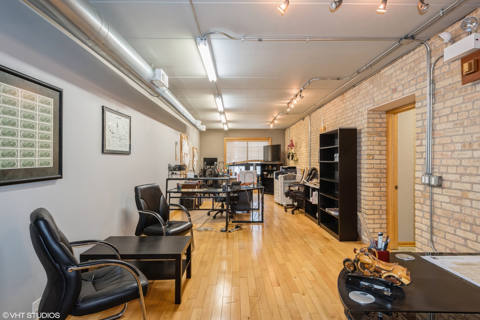 6444 N Milwaukee Avenue, Chicago, IL 60631