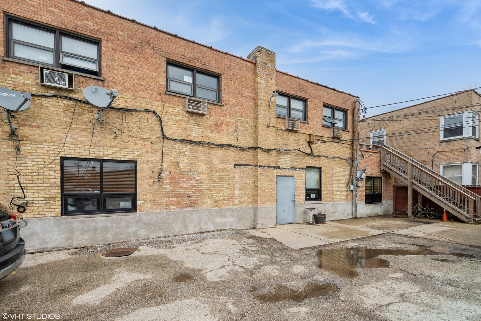 6444 N Milwaukee Avenue, Chicago, IL 60631