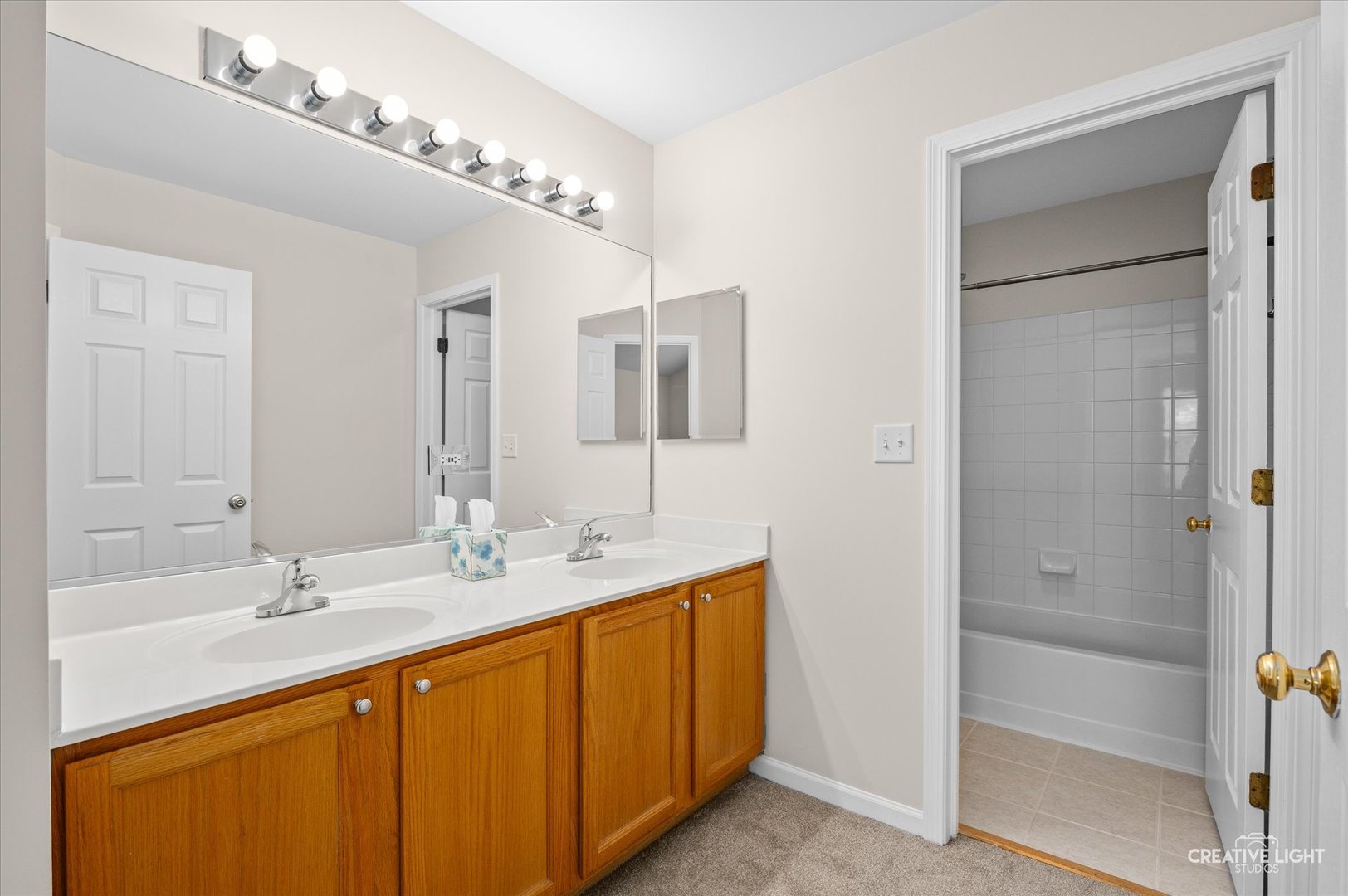 2018 Fulham Drive #2018, Naperville, IL 60564