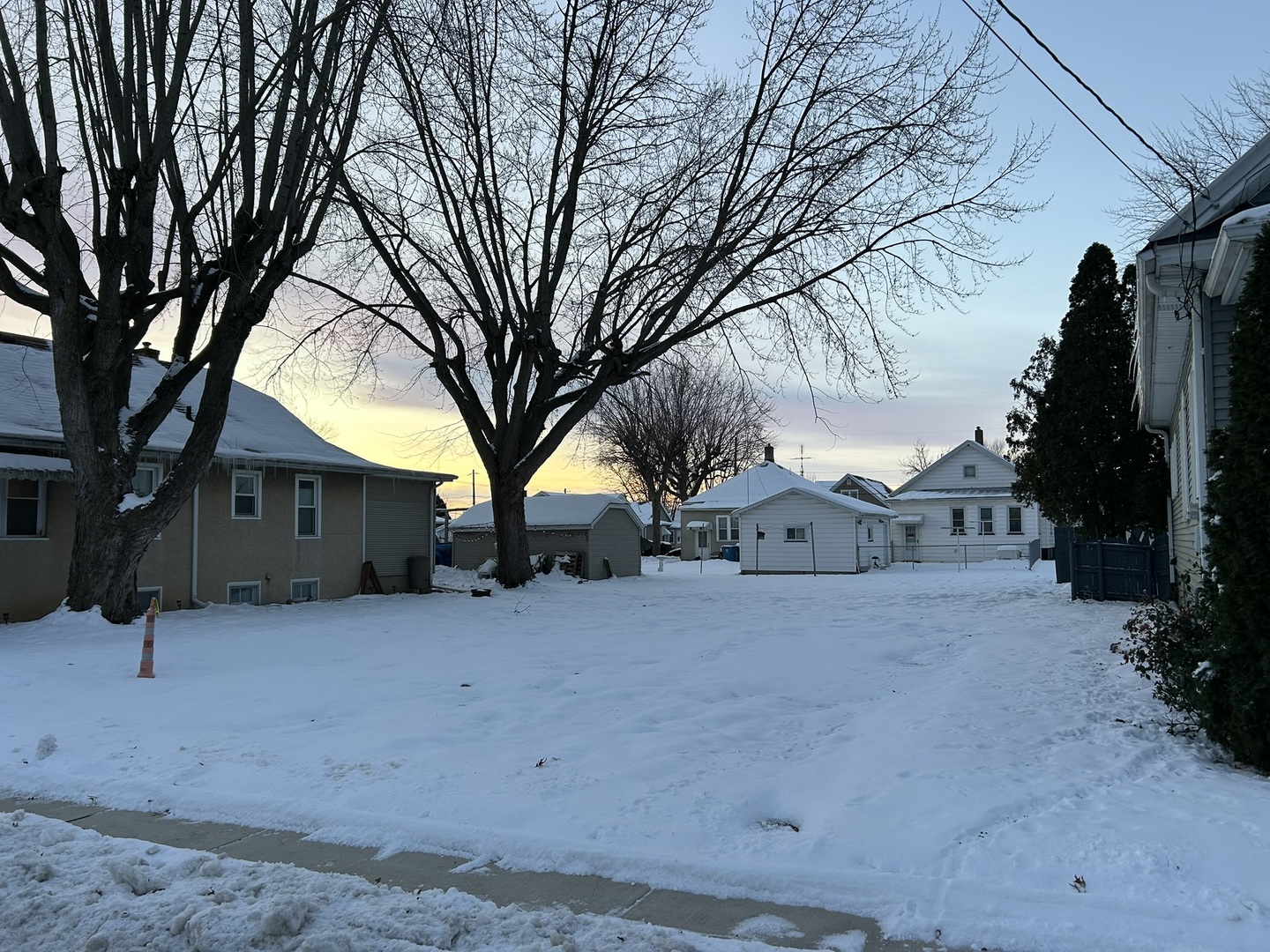 616 12th Street, Peru, IL 61354