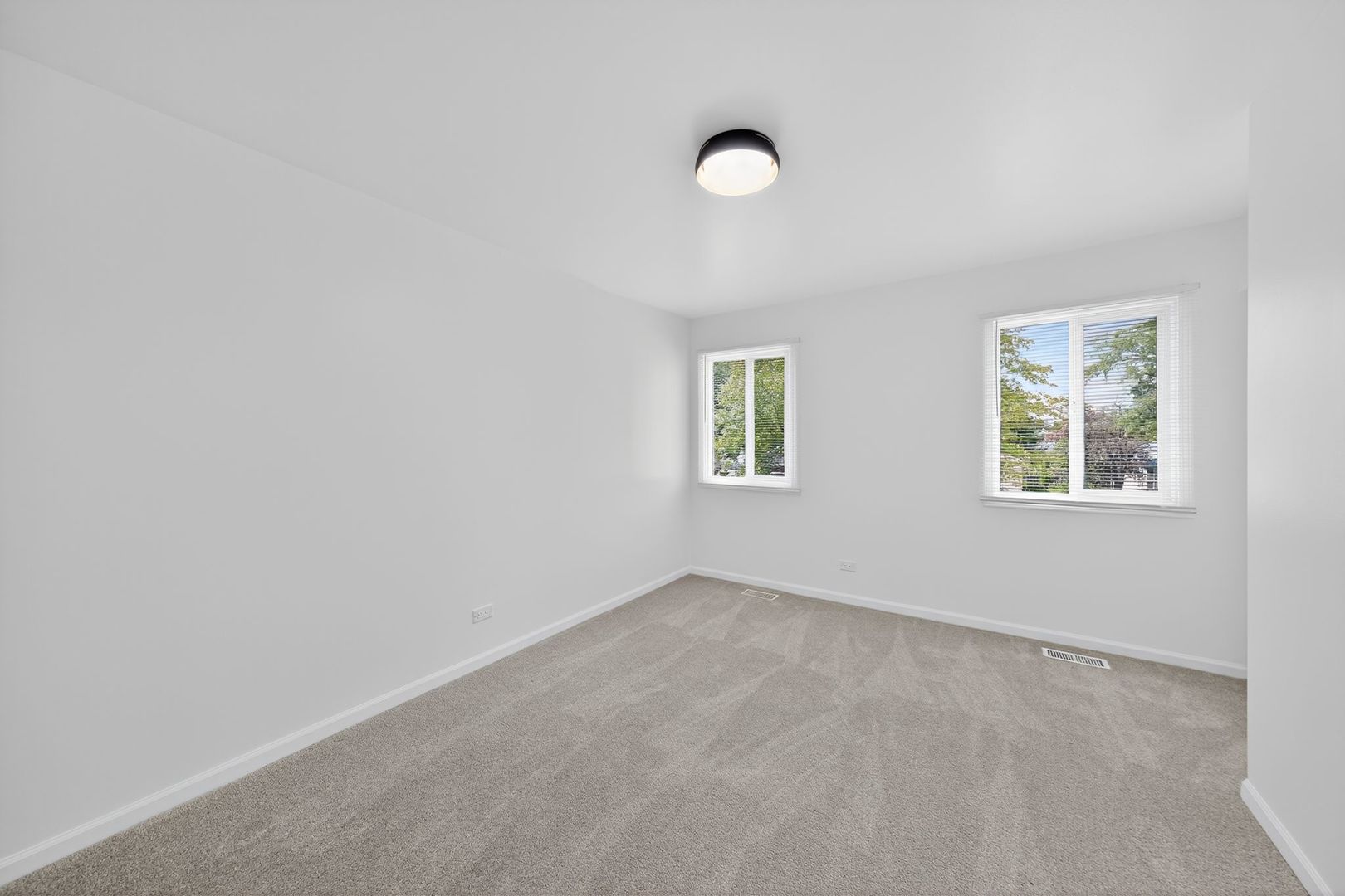 1853 Paddington Avenue, Naperville, IL 60563