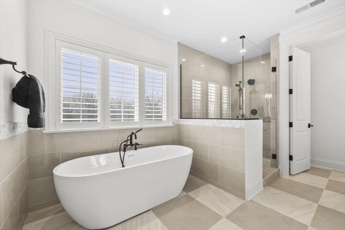 2067 Deer (LOT 23) Trail, Long Grove, IL 60047