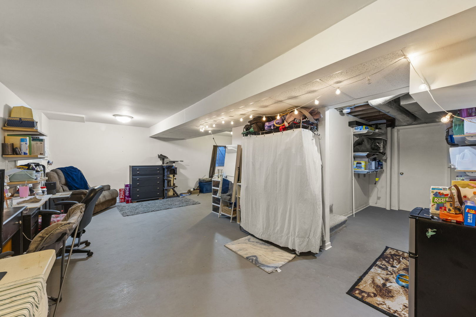 2031 Edinburgh Lane, Aurora, IL 60504