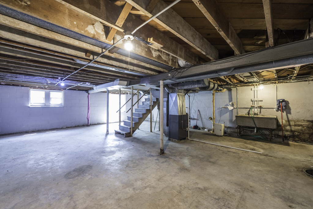2312 HOREB Avenue, Zion, IL 60099