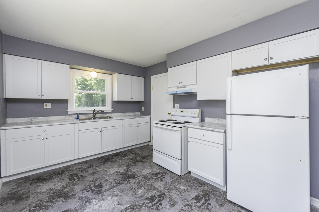 2312 HOREB Avenue, Zion, IL 60099