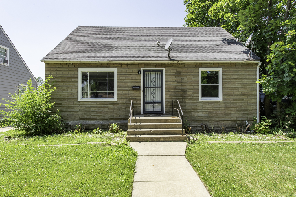 2312 HOREB Avenue, Zion, IL 60099