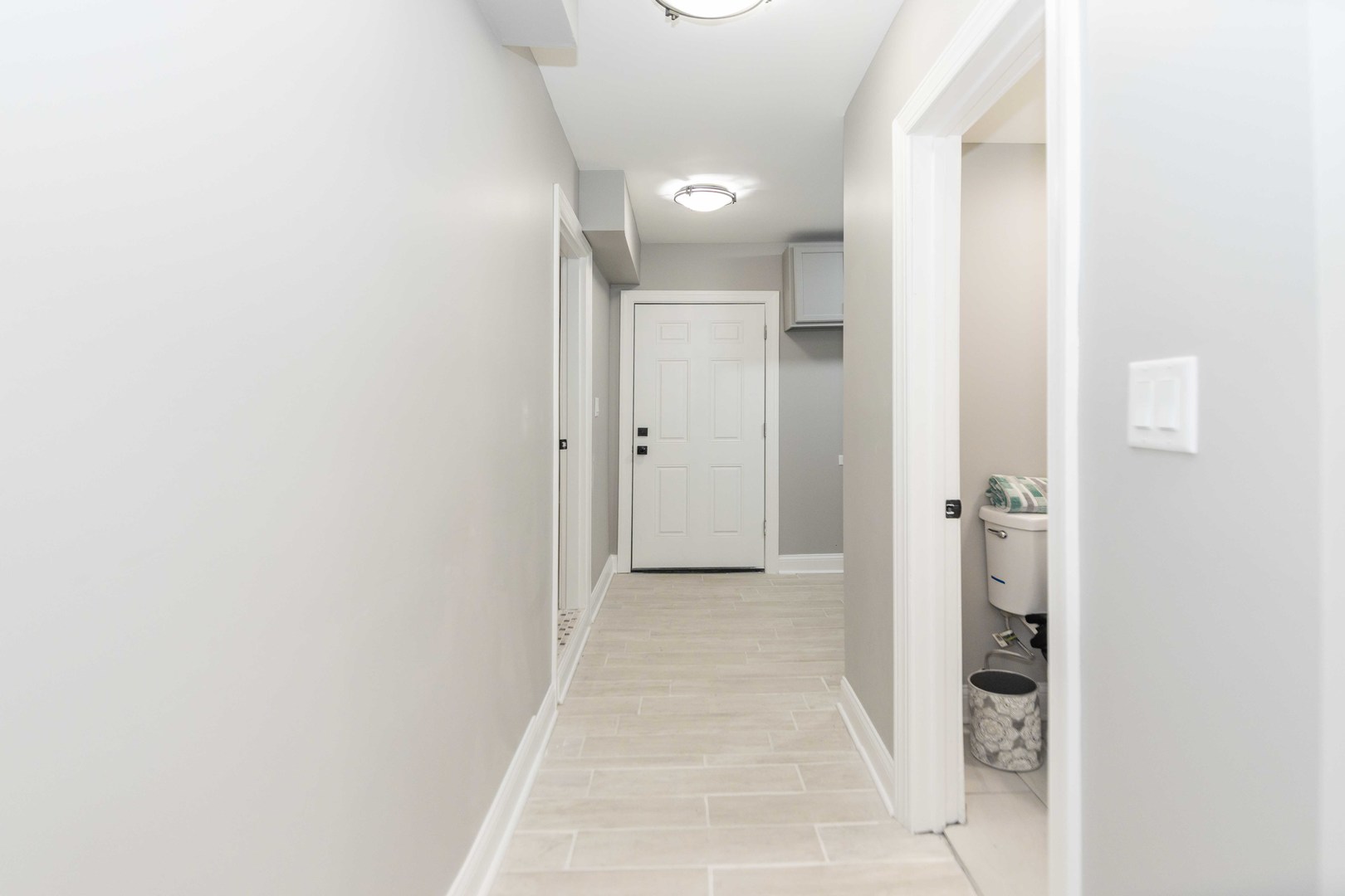 3323 N Central Park Avenue, Chicago, IL 60618
