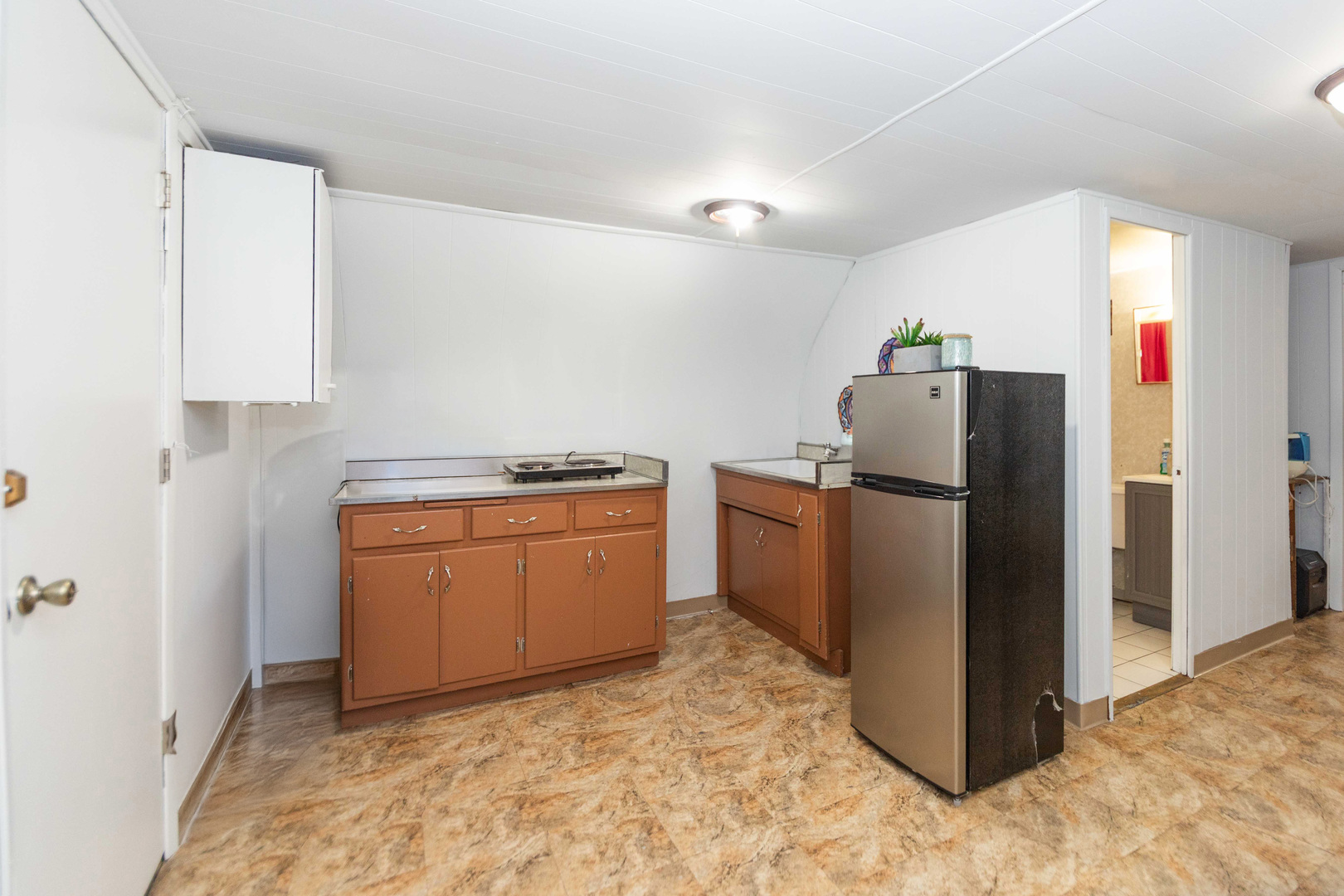 3323 N Central Park Avenue, Chicago, IL 60618