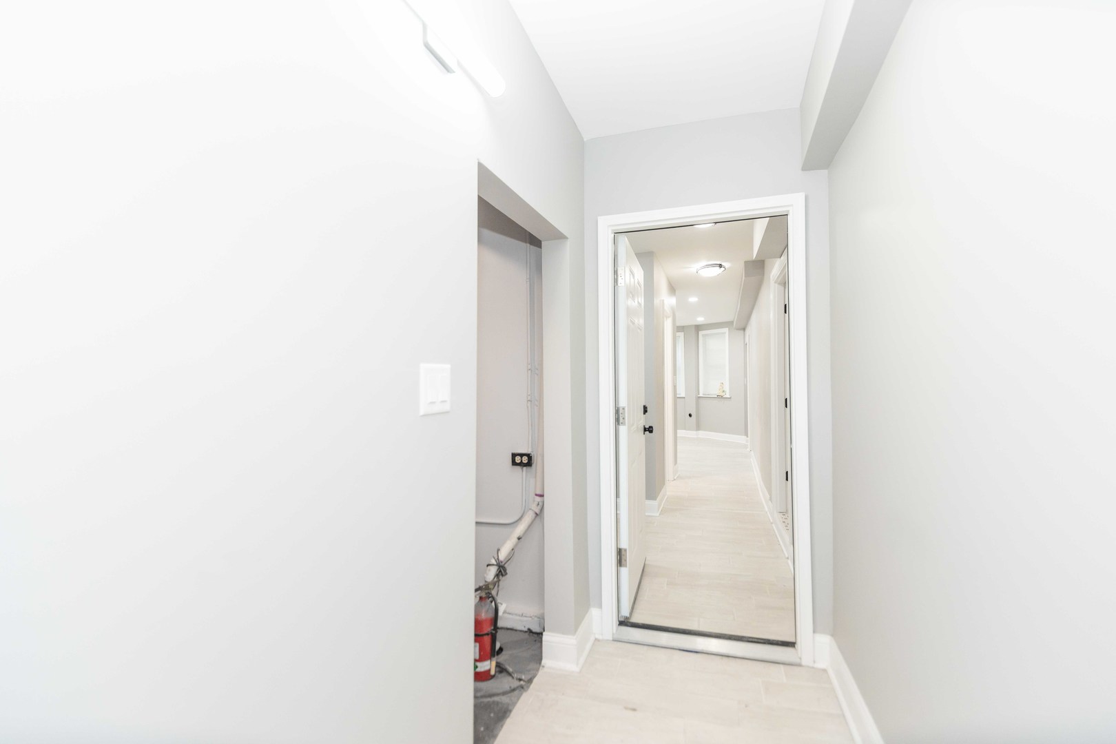 3323 N Central Park Avenue, Chicago, IL 60618