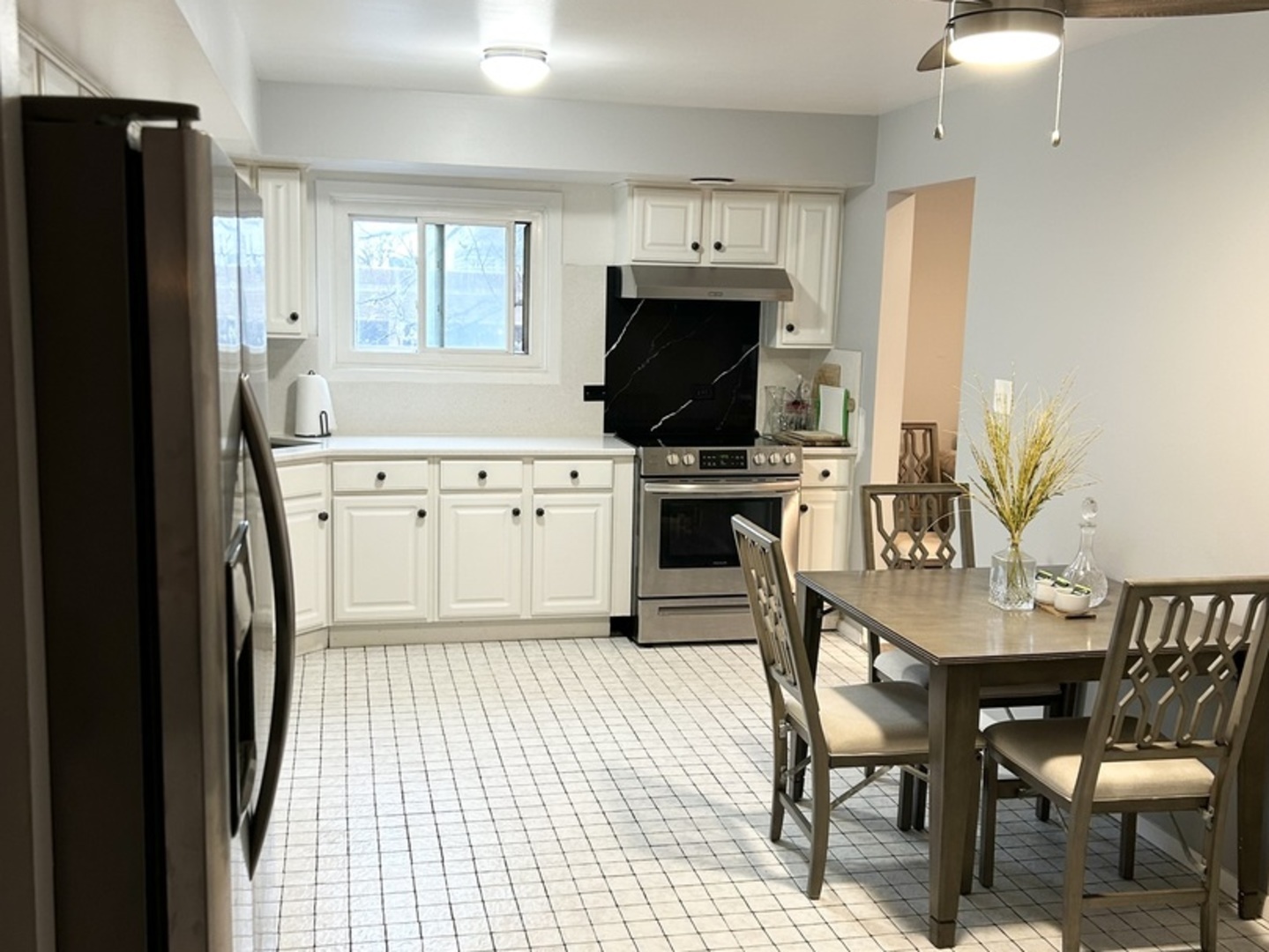 407 Ashland Avenue #3G, River Forest, IL 60305